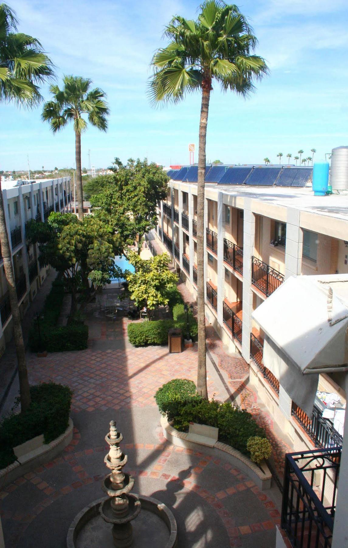 Hotel El Camino Inn & Suites Reynosa Zewnętrze zdjęcie